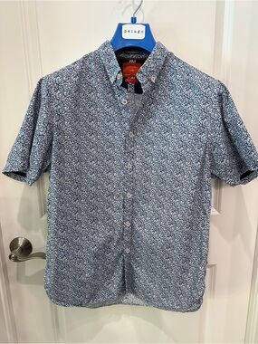 Short-Sleeve Button-Down Shirt with Navy Floral Print